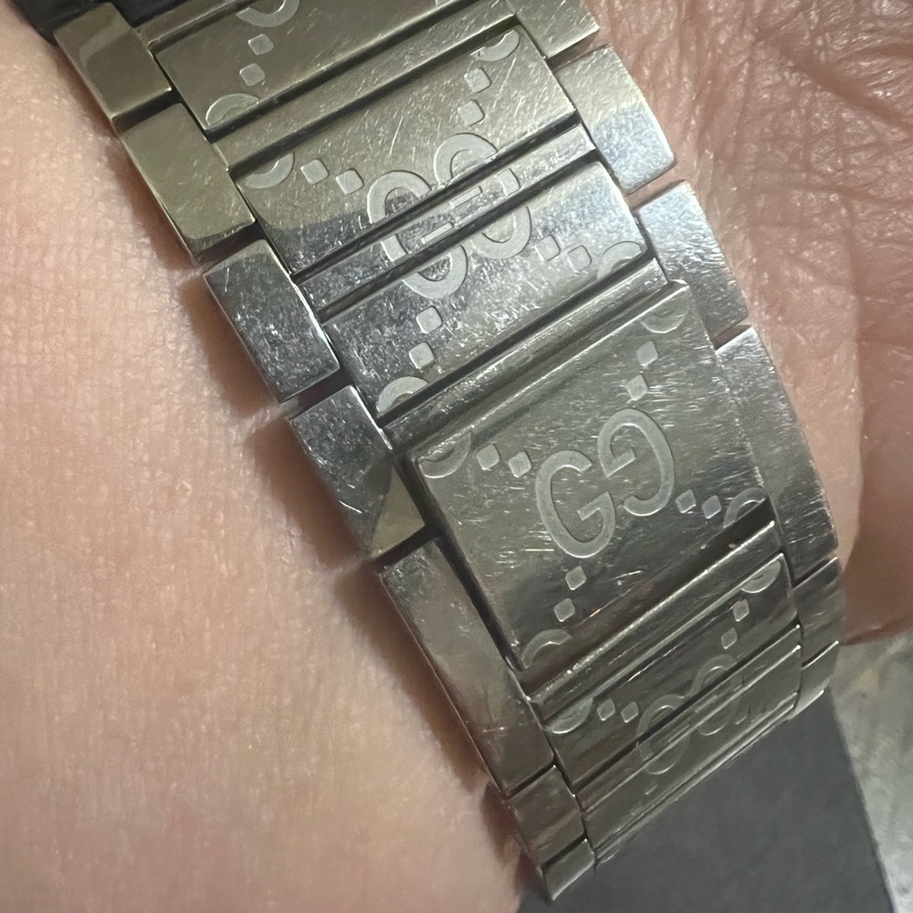 Gucci watch - Picture 7 of 10